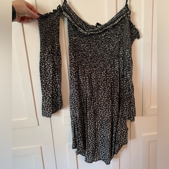 Shein Off The Shoulder Dress - Picture 3 of 5